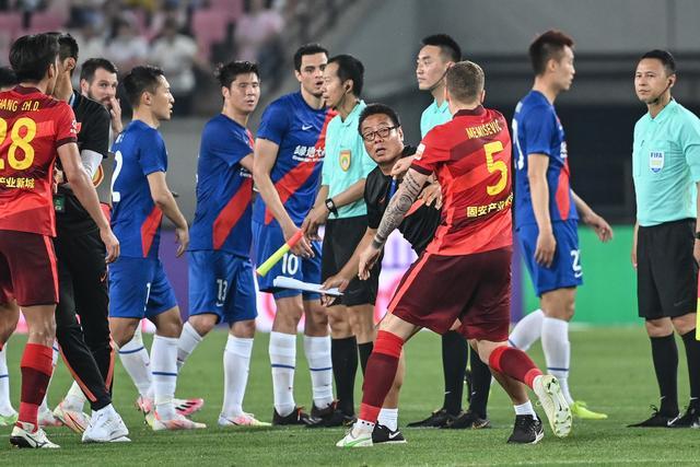 曼晚：曝曼联交换拉什福德两方案 米兰1.31亿边锋来投？